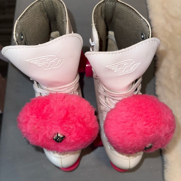 Riedell Size 7 Wave Skates - Picture 2 of 4